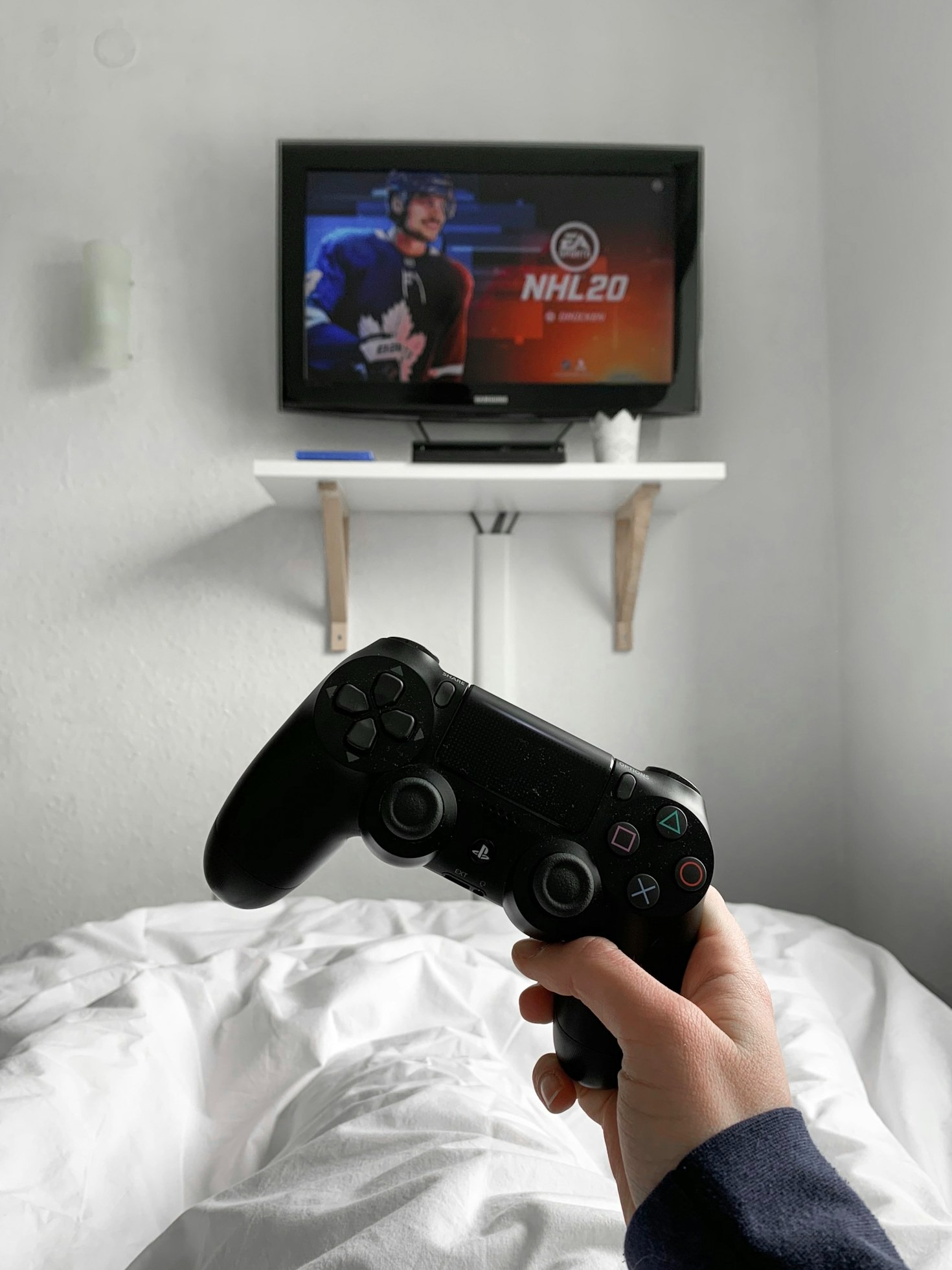 Making Online Gaming Safe and Enjoyable